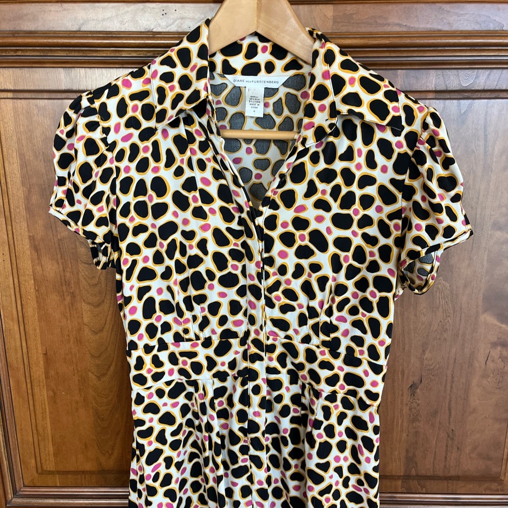 Diane Von Furstenberg Black and Tan Blouse